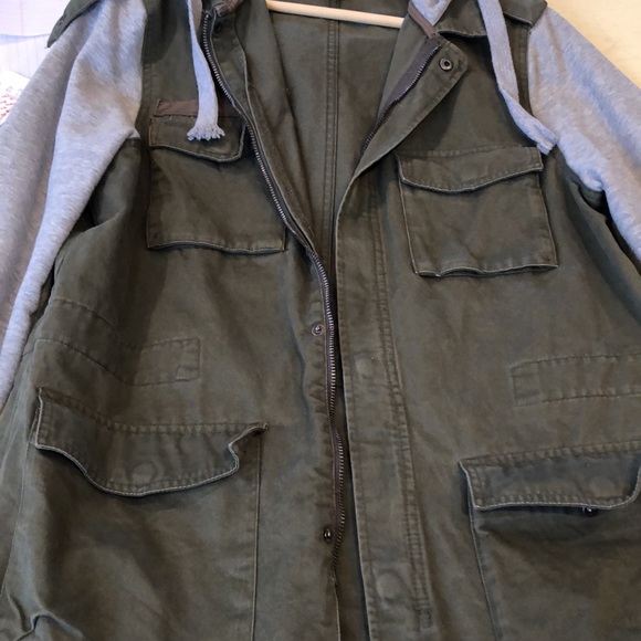H&M DIVIDED Olive Green Utility hoodie Jacket - Picture 5 of 12